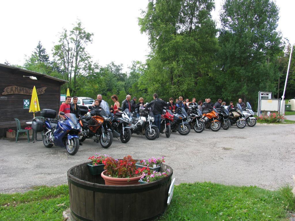 Team Holiday - Camping Le Balcon De Chartreuse Miribel-les-Échelles Exterior foto